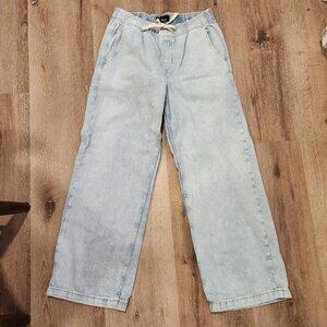 Gap High Waisted Wide Leg Lightwash denim pull-on pants small
